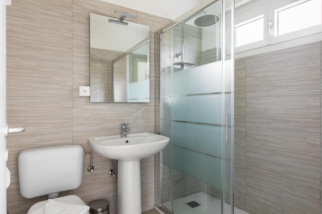 Rose Apartment By Quokka 360 - Refined Two-Bedroom Apartment With Garden Lugano Luaran gambar